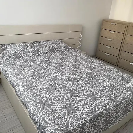 Studio 6 דירה *