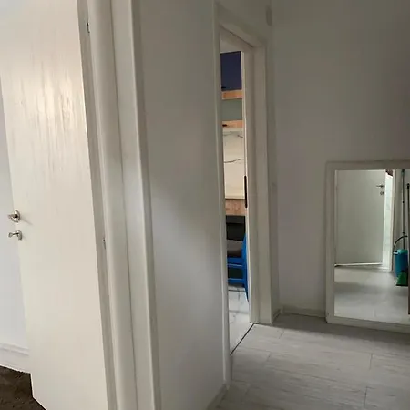 Studio 6 דירה *