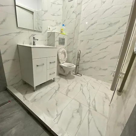 Studio 6 דירה *